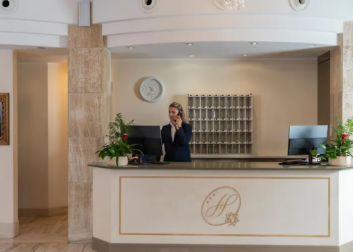 Отель Plaza Морской Милан